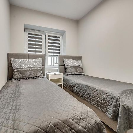 Central Platinum Apartments 22 ريبنيك المظهر الخارجي الصورة